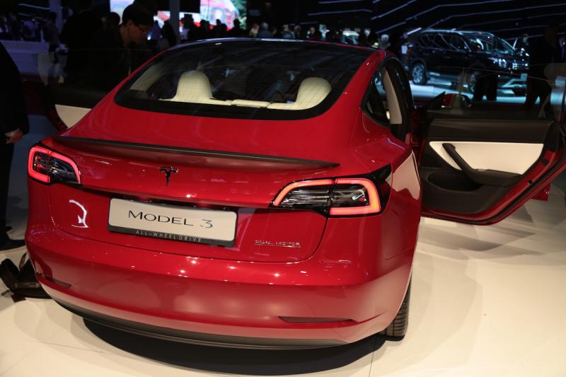 Tesla Model 3 | nos photos depuis le Mondial de l'Auto 2018